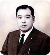 初代院長 佐藤忠彦さんの画像